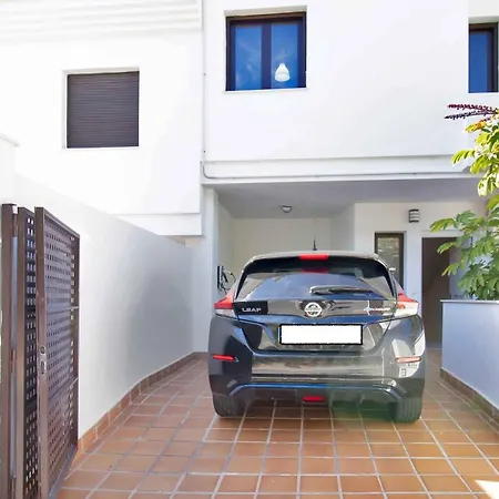 Casa Sur: Spacious And Stylish 3 Bedroom House *
